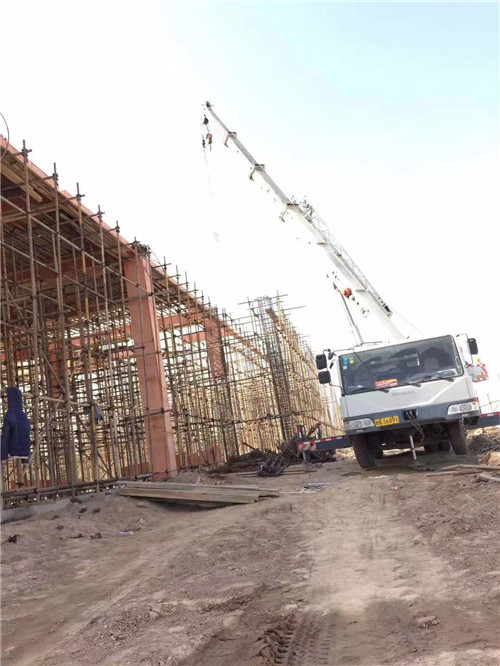 依兰县吊车作业的安全注意事项有哪些？